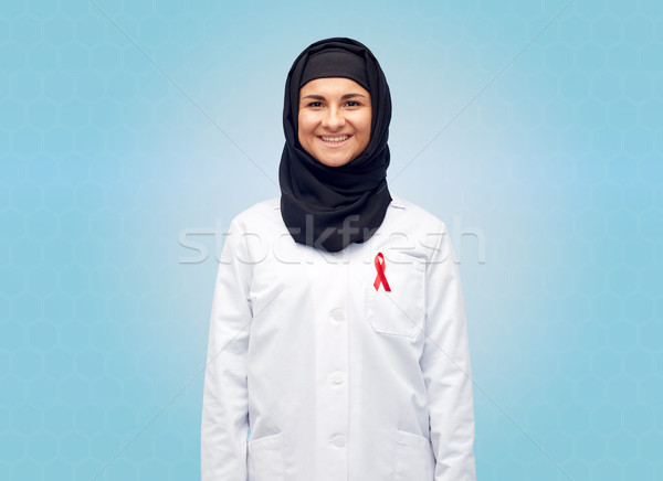 Moslim arts hijab Rood bewustzijn lint Stockfoto © dolgachov