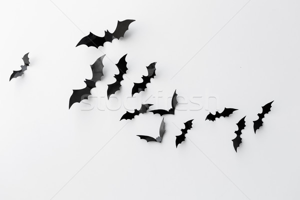 Fekete papír fehér halloween dekoráció repülés Stock fotó © dolgachov