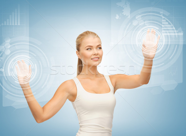 女實業家 觸摸 虛擬 屏幕 圖片 吸引力 商業照片 © dolgachov