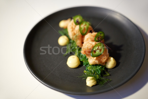 Közelkép garnéla saláta jalapeno étel új Stock fotó © dolgachov