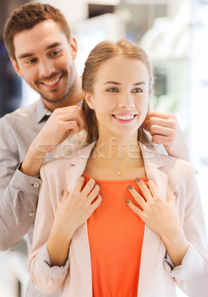 Foto stock: Casal · dourado · jóias · armazenar · venda