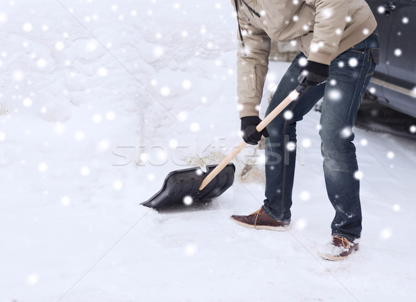 Człowiek śniegu łopata samochodu transport Zdjęcia stock © dolgachov