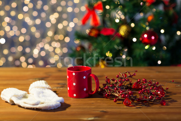 Stock fotó: Teáscsésze · ujjatlan · kesztyűk · karácsony · dekoráció · ünnepek · tél