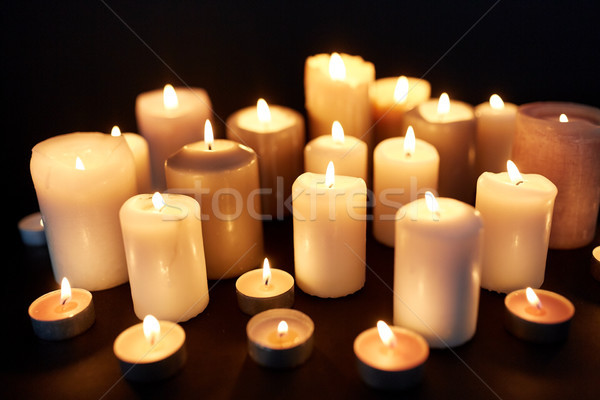 świece palenie ciemności czarny żałoba świetle Zdjęcia stock © dolgachov