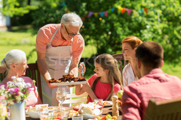 Foto stock: Família · jantar · churrasco · verão · jardim · lazer