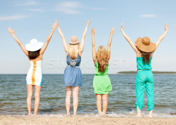 Filles plage été vacances vacances [[stock_photo]] © dolgachov