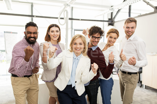 [[stock_photo]]: Heureux · équipe · commerciale · célébrer · victoire · bureau · affaires