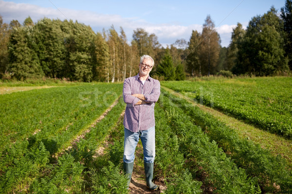 Glücklich Senior Mann Bauernhof Landwirtschaft Gartenarbeit Stock foto © dolgachov