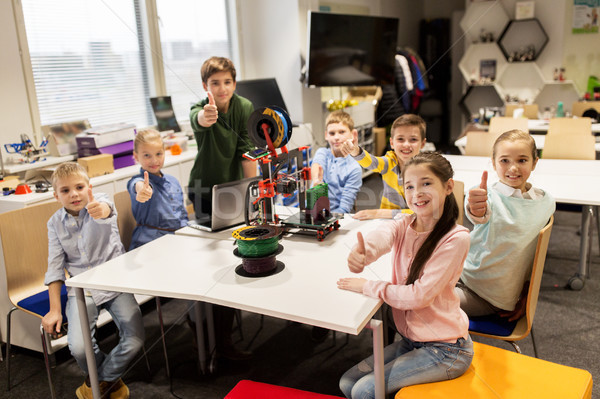 Szczęśliwy dzieci 3D drukarki szkoły Zdjęcia stock © dolgachov