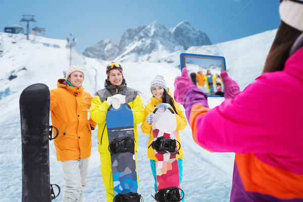 Heureux amis sports d'hiver technologie loisirs [[stock_photo]] © dolgachov