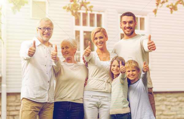 Stockfoto: Gelukkig · gezin · huis · buitenshuis · familie · geluk · generatie