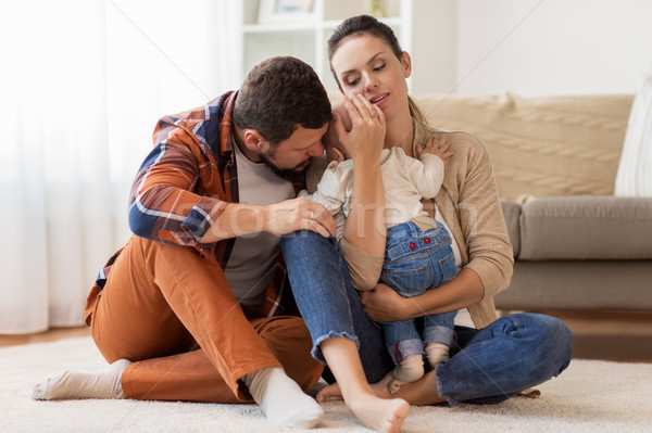 Foto stock: Família · feliz · bebê · casa · família · pessoas