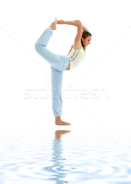 Dans pose wit zand meisje oefenen Stockfoto © dolgachov