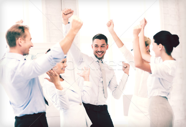 ストックフォト: ビジネスチーム · 祝う · 勝利 · オフィス · 画像 · 幸せ