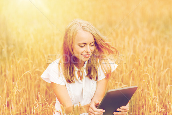 商業照片: 快樂 · 年輕女子 · 穀類 · 場 · 夏天