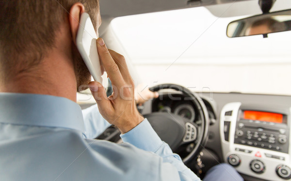 Stockfoto: Man · smartphone · rijden · auto · vervoer