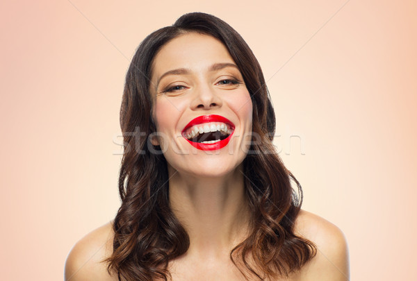 Belo risonho mulher jovem batom vermelho beleza compensar Foto stock © dolgachov