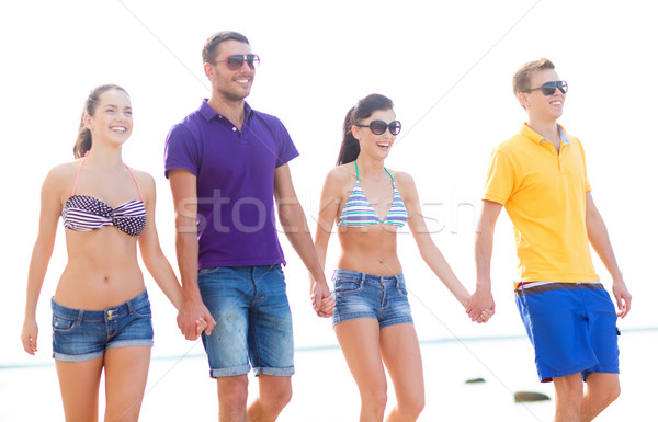Groep vrienden strand zomer vakantie Stockfoto © dolgachov