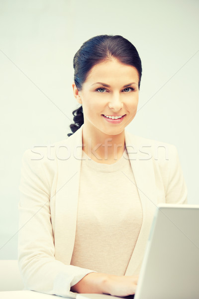幸せ 女性 ラップトップコンピュータ 画像 オフィス 学生 ストックフォト © dolgachov