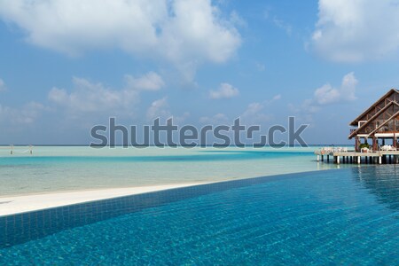 Patio terasa plajă mare ţărm călători Imagine de stoc © dolgachov