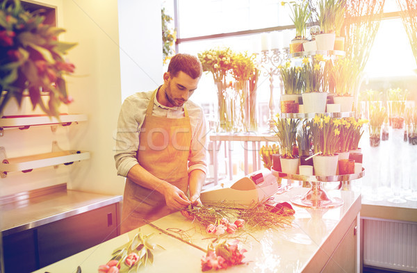 Florista hombre personas Foto stock © dolgachov