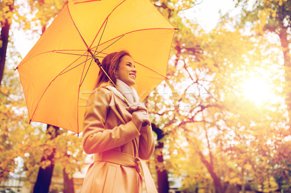 Stock foto: Glücklich · Frau · Dach · Fuß · Herbst · Park