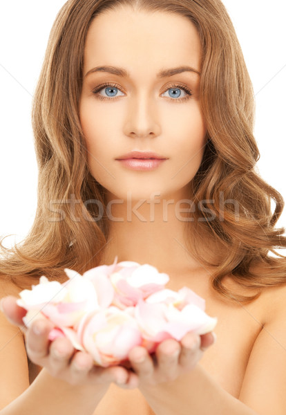 Stockfoto: Vrouw · rozenblaadjes · foto · mooie · vrouw · meisje · haren