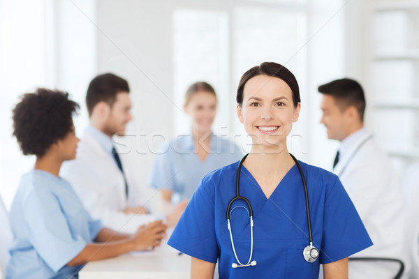 Heureux médecin groupe hôpital clinique profession [[stock_photo]] © dolgachov