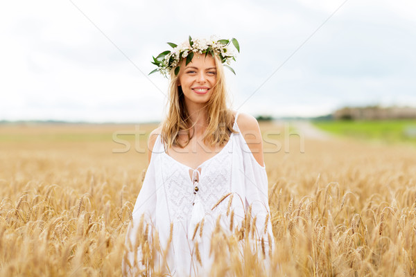 Glücklich Blume Kranz Getreide Bereich Stock foto © dolgachov