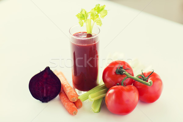 Taze meyve suyu sebze tablo sağlıklı beslenme Stok fotoğraf © dolgachov