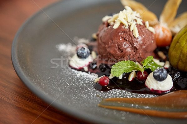 [[stock_photo]]: Chocolat · crème · glacée · dessert · plaque · alimentaire