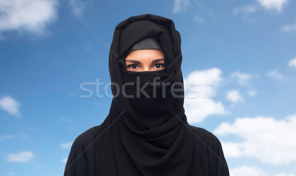 Muslim donna hijab bianco religiosa persone Foto d'archivio © dolgachov