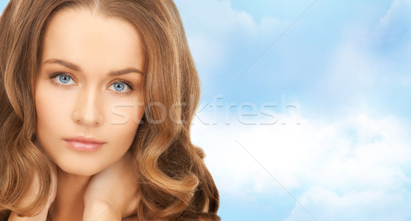 Piękna kobieta długie włosy zdrowia piękna twarz ręce Zdjęcia stock © dolgachov