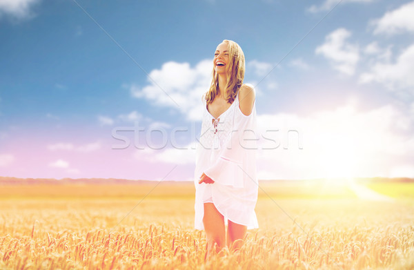 Сток-фото: улыбаясь · белое · платье · зерновых · области · стране