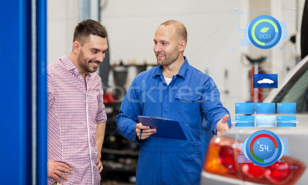 [[stock_photo]]: Mécanicien · automobile · presse-papiers · homme · voiture · magasin · Auto