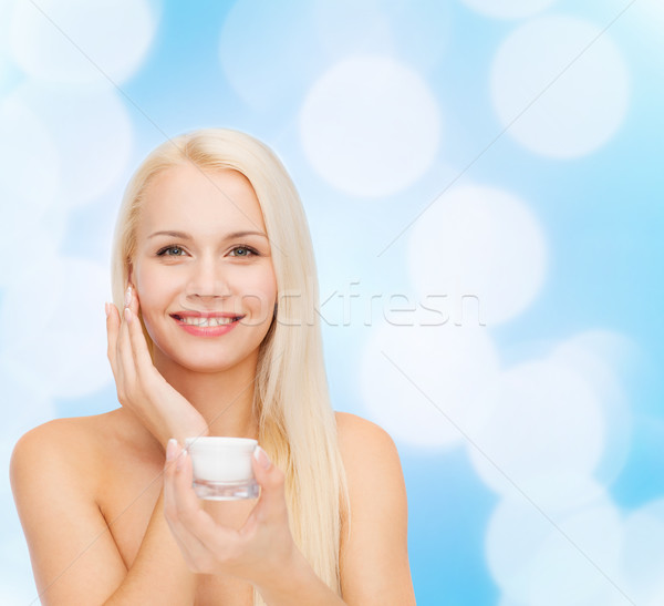 [[stock_photo]]: Femme · crème · peau · cosmétiques · santé