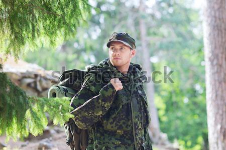 Soldaat jager pistool bos jacht Stockfoto © dolgachov