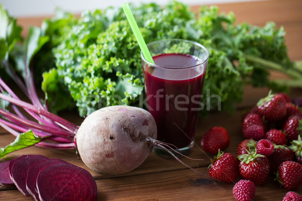 Vidrio remolacha jugo frutas hortalizas alimentación saludable Foto stock © dolgachov