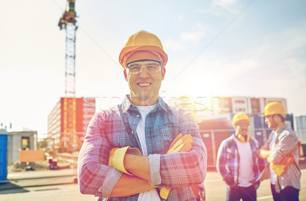 Foto stock: Grupo · sonriendo · constructores · aire · libre · negocios · edificio