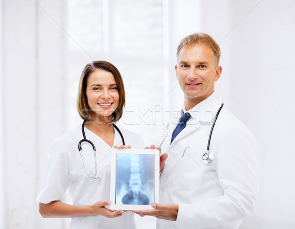 Doua medici Xray asistenţă medicală Imagine de stoc © dolgachov
