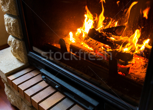 Közelkép égő kandalló otthon fűtés melegség Stock fotó © dolgachov