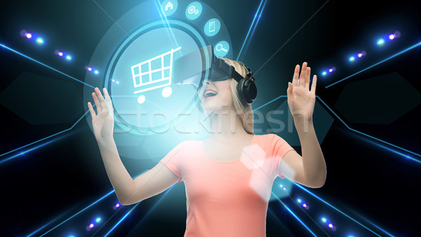 Mulher virtual realidade fone óculos 3d tecnologia Foto stock © dolgachov