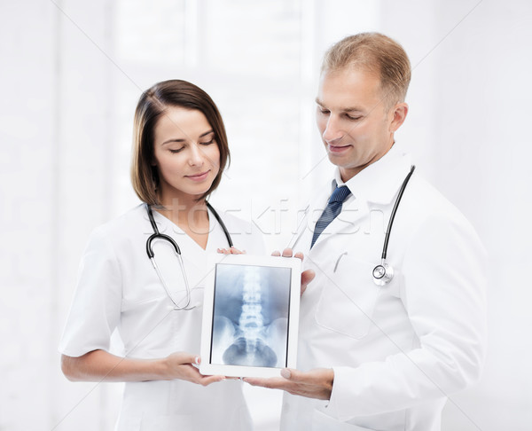 Dois médicos raio x saúde Foto stock © dolgachov