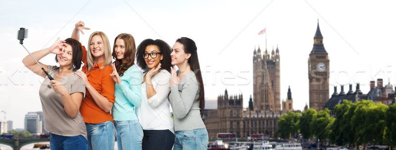 Groep gelukkig vrouwen Londen vriendschap Stockfoto © dolgachov