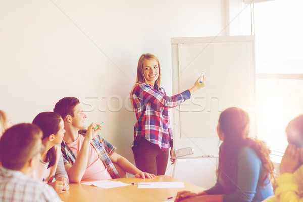 Stockfoto: Groep · glimlachend · studenten · boord · onderwijs · teamwerk