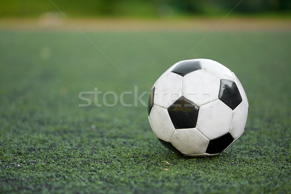 Balón de fútbol campo de fútbol deporte fútbol juego pelota Foto stock © dolgachov