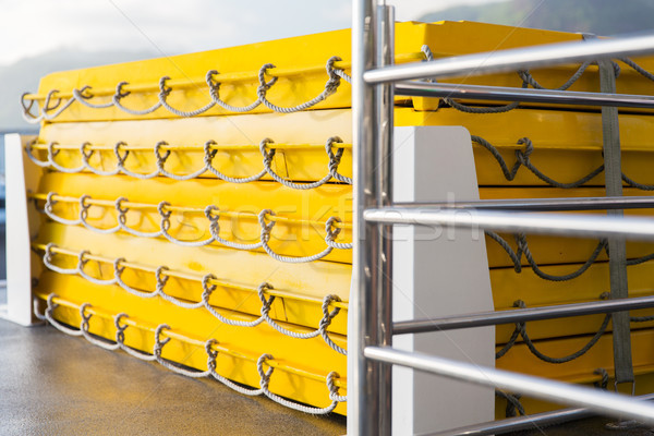Deck Segelboot Sicherheitsausrüstung Versandkosten Segeln Ozean Stock foto © dolgachov