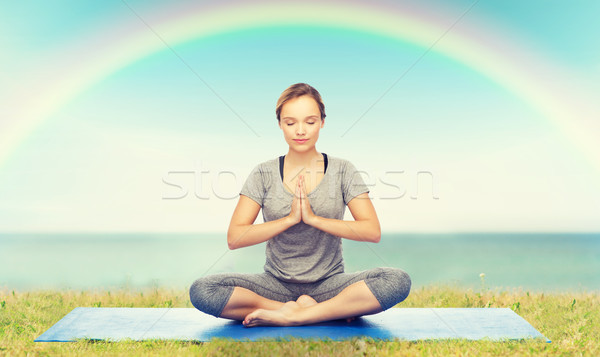 женщину йога медитации Lotus создают Сток-фото © dolgachov
