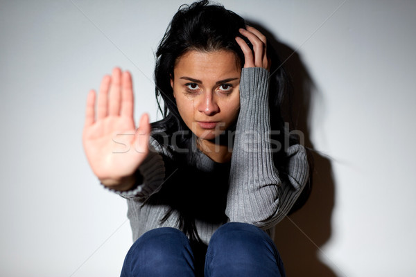 Infelice donna piangere piano home persone Foto d'archivio © dolgachov