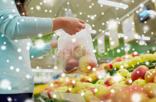 [[stock_photo]]: Femme · sac · achat · pommes · épicerie · vente